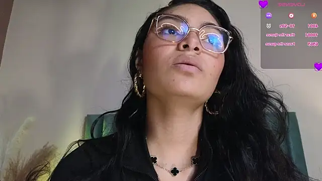 LunaAspen  online show from April 2026 06:13:02 PM