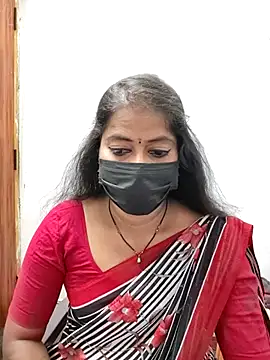 Snapshot of tamil_Sigappu_Roja chatting on May 2026 12:49:02 AM tamil Sigappu Roja online show from May 2026 12:49:02 AM