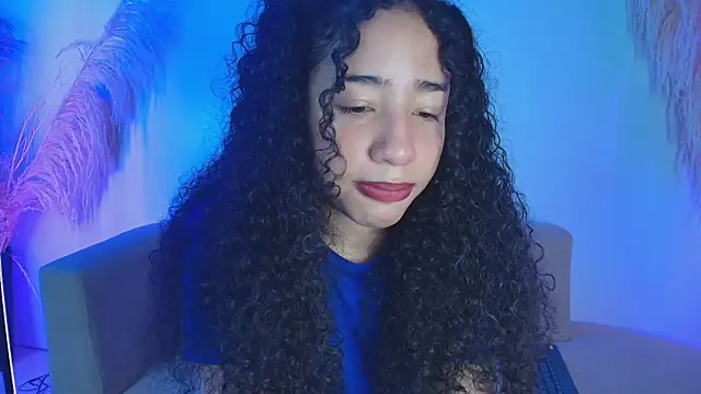 HairyAillyn online show from May 2026 11:33:02 PM