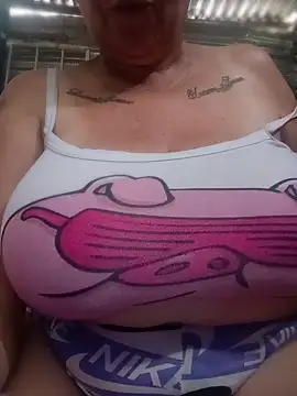 Snapshot of SinisterBabe chatting on June 2026 01:03:01 PM SinisterBabe online show from June 2026 01:03:01 PM