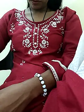 Alia-00 online show from October 2025 03:58:02 AM