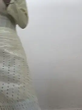 Alia-00 online show from October 2025 04:05:02 AM