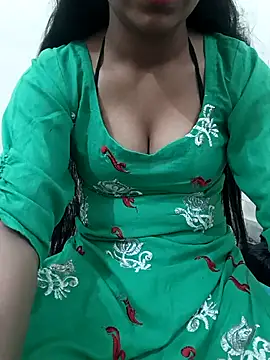 Alia-00 online show from December 2025 05:03:02 AM