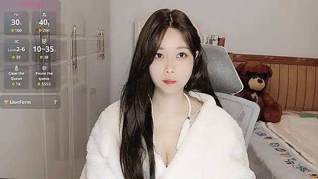 Xiaotantan-99 online show from October 2025 07:43:01 PM