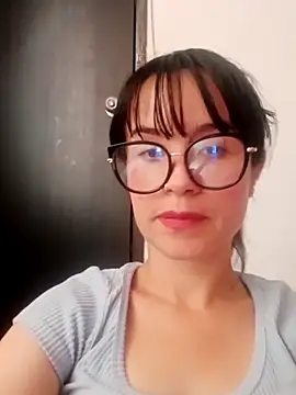 Snapshot of Dana_Rise chatting on May 2026 02:56:01 PM Dana Rise online show from May 2026 02:56:01 PM