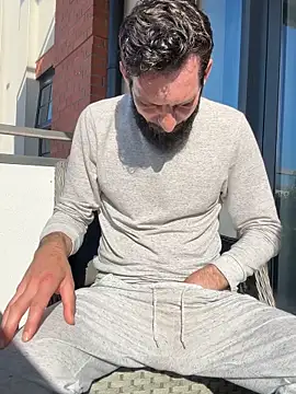 Michel huge online show from April 2026 04:10:02 PM