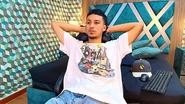 Marcus Jeron online show from December 2025 05:50:01 PM