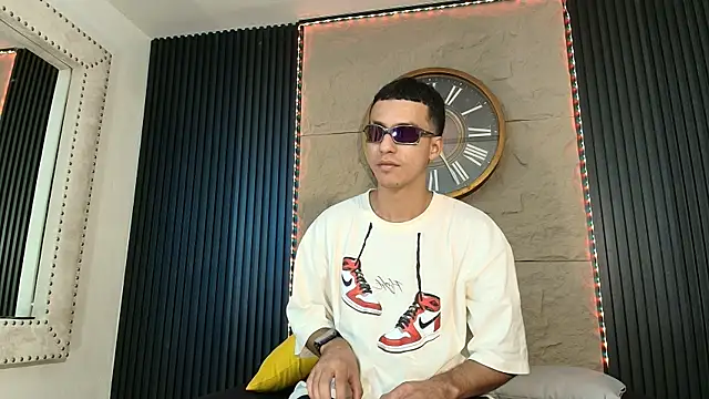 Snapshot of Marcus_Jeron chatting on May 2026 09:09:01 PM Marcus Jeron online show from May 2026 09:09:01 PM