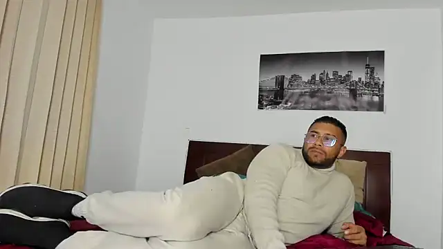 AntonyDAngelo25 online show from March 2026 02:58:02 AM