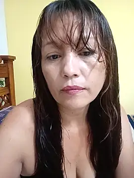 marinita13 online show from February 2026 12:50:02 AM