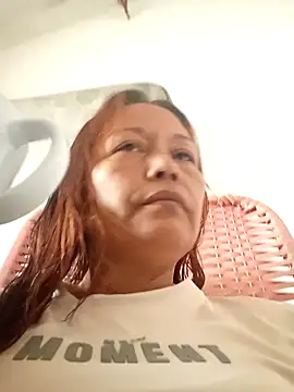 marinita13 online show from April 2026 02:01:02 PM