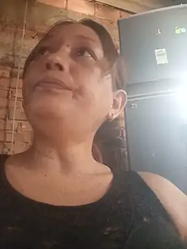 Snapshot of marinita13 chatting on May 2026 01:30:02 PM marinita13 online show from May 2026 01:30:02 PM
