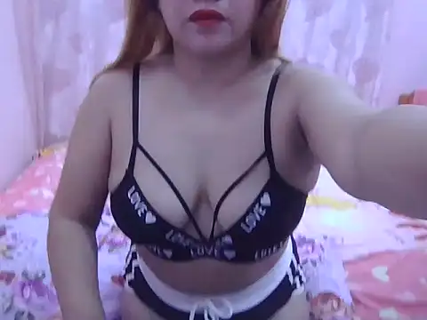 Snapshot of WildPussy4uxx chatting on June 2026 06:07:01 PM WildPussy4uxx online show from June 2026 06:07:01 PM