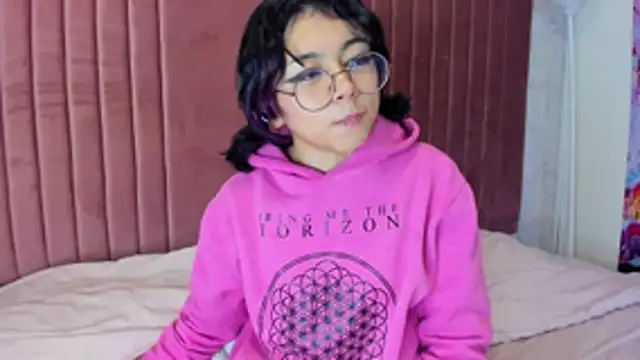 TerumiKitty online show from April 2026 08:32:01 PM