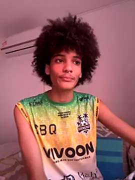 Snapshot of Max_Rain chatting on December 2025 12:14:01 PM Max Rain online show from December 2025 12:14:01 PM