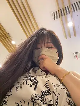 Snapshot of xiao-mo520 chatting on May 2026 11:28:02 AM xiao-mo520 online show from May 2026 11:28:02 AM