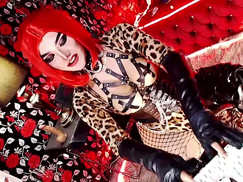 hail ur queenx online show from January 2026 07:50:01 PM