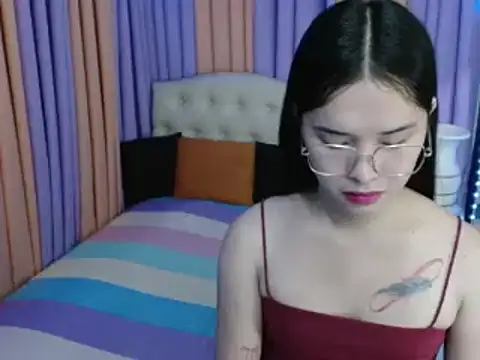 SeductiveAppleTS online show from December 2025 05:24:02 AM