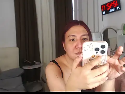 stellahugeX online show from July 2026 04:43:02 AM