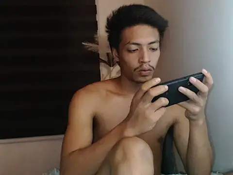 trans 69  online show from October 2025 07:00:01 PM