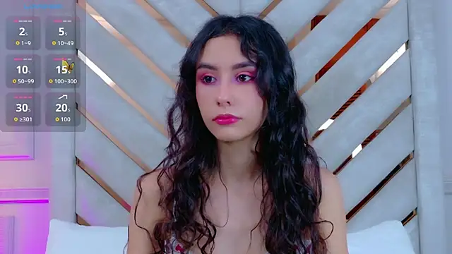 Sarah-Grace online show from November 2025 02:00:02 AM