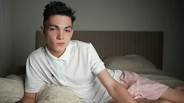 Snapshot of MattyandAiden chatting on June 2026 06:21:02 PM MattyandAiden online show from June 2026 06:21:02 PM