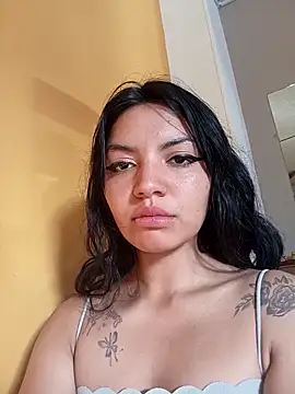 Amara Cendella online show from September 2025 09:47:02 PM