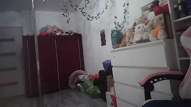 Snapshot of vVicicaaa chatting on September 2025 12:28:01 PM vVicicaaa online show from September 2025 12:28:01 PM