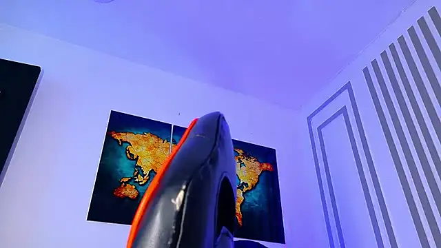 ALANNFERRER online show from November 2025 10:03:01 AM