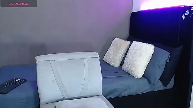 Matteo12  online show from April 2026 03:42:01 AM