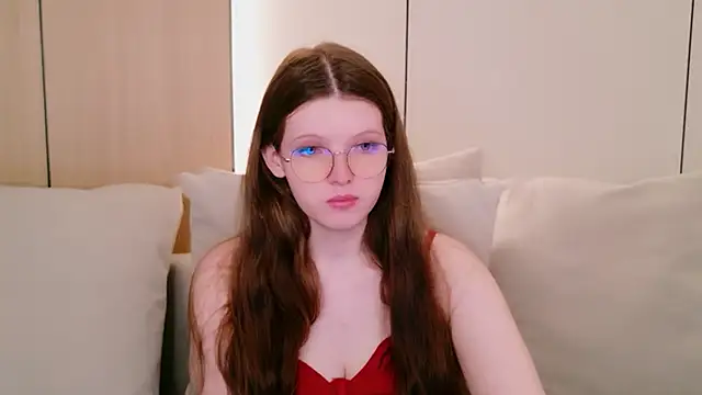 Gaby Essen online show from April 2026 09:05:01 PM