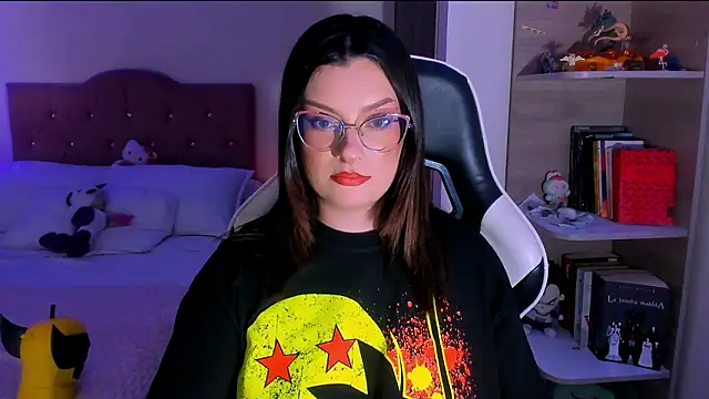 OphelianaRose33 online show from February 2026 10:00:02 PM