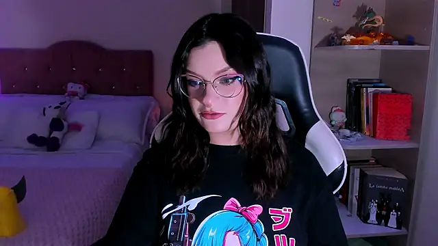 OphelianaRose33 online show from February 2026 10:18:01 PM