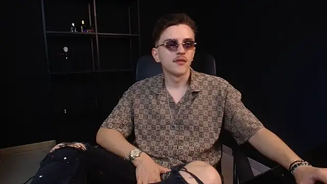 FelixStarkk online show from June 2026 04:37:01 AM
