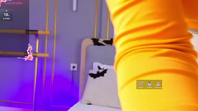 LanaElise online show from October 2025 05:15:01 AM