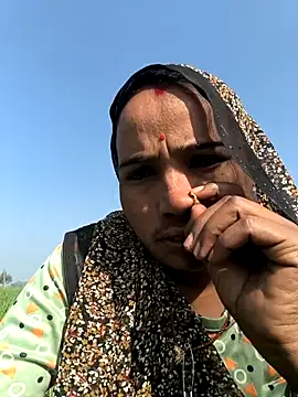 Hot raaani online show from December 2025 07:48:01 AM