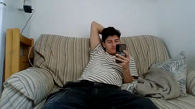 Snapshot of Temptingboss chatting on January 2026 02:22:02 PM Temptingboss online show from January 2026 02:22:02 PM