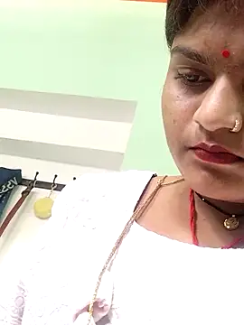 Hot mirchjii online show from September 2025 06:57:02 AM