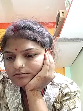 Hot mirchjii online show from November 2025 07:30:01 AM