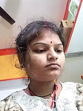 Hot mirchjii online show from November 2025 01:04:02 AM