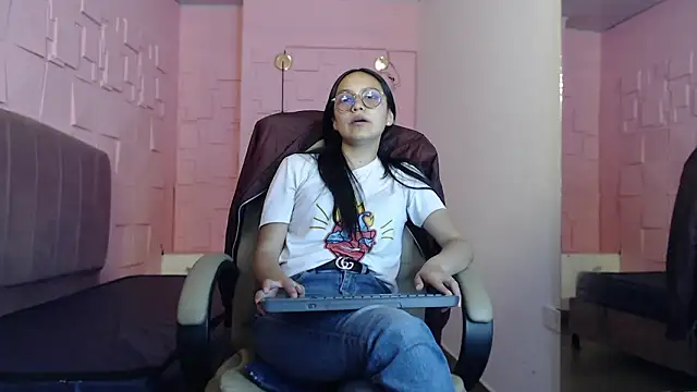 katalina07 1 online show from March 2026 08:09:01 PM