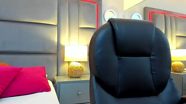 GabyMoreau online show from January 2026 07:50:01 PM