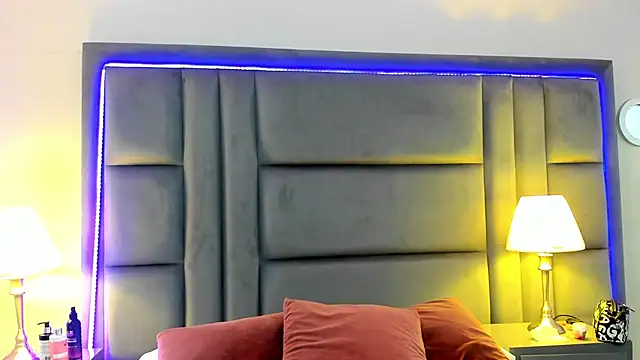 Snapshot of GabyMoreau chatting on May 2026 02:01:02 PM GabyMoreau online show from May 2026 02:01:02 PM