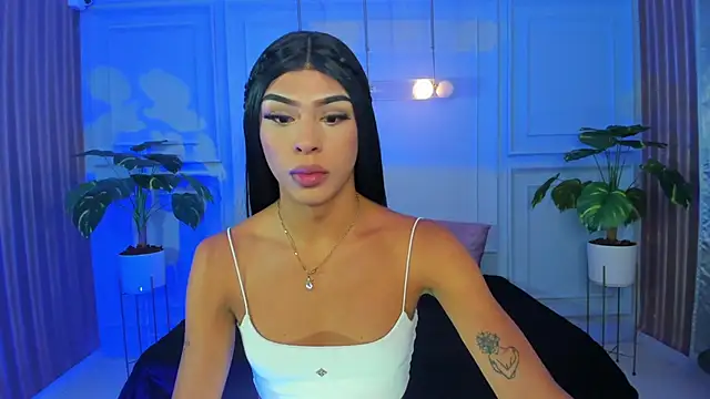 keytinthomson  online show from April 2026 07:37:02 PM