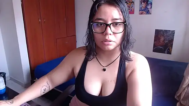 Snapshot of saenz_eymi chatting on September 2025 05:05:02 PM saenz eymi online show from September 2025 05:05:02 PM