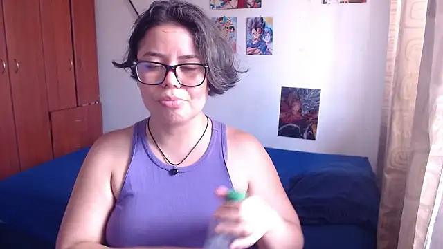 Snapshot of saenz_eymi chatting on October 2025 04:48:02 PM saenz eymi online show from October 2025 04:48:02 PM