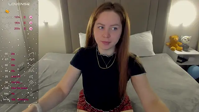 MikaBloom online show from April 2026 01:43:02 AM