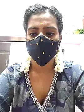 Tamil-Meenu12 online show from April 2026 04:23:02 AM