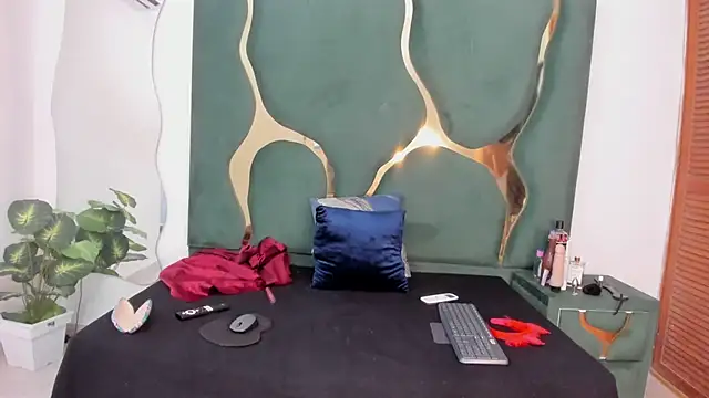 perlaasm online show from October 2025 12:16:01 PM