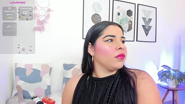 yunna7 online show from October 2025 11:33:02 AM